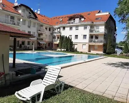 N2 Apartment *